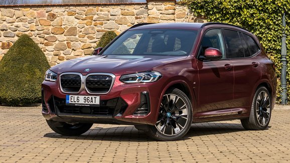 TEST BMW iX3 – Interesantní kombinace