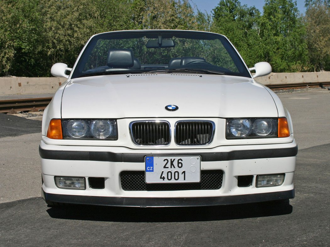 BMW M3 Cabrio (E36) US verze