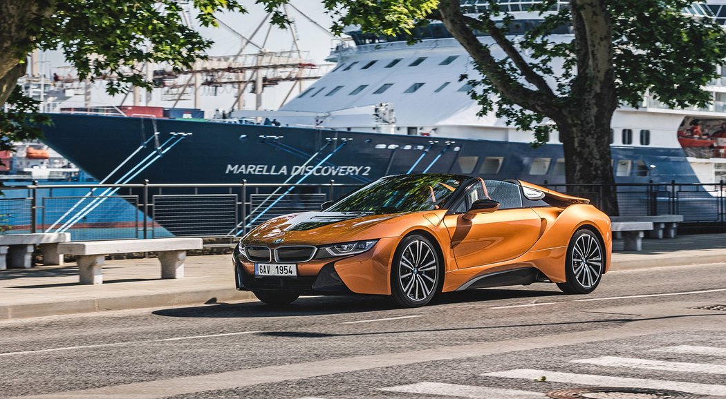 BMW i8 Roadster