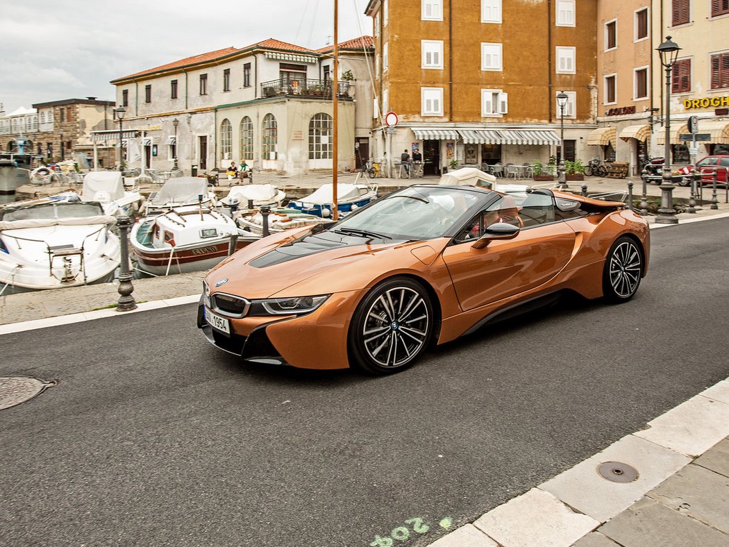 BMW i8 Roadster