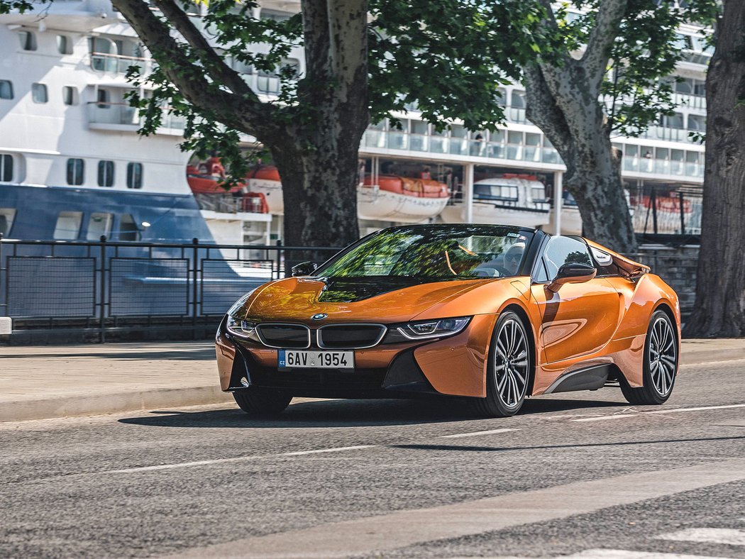 BMW i8 Roadster