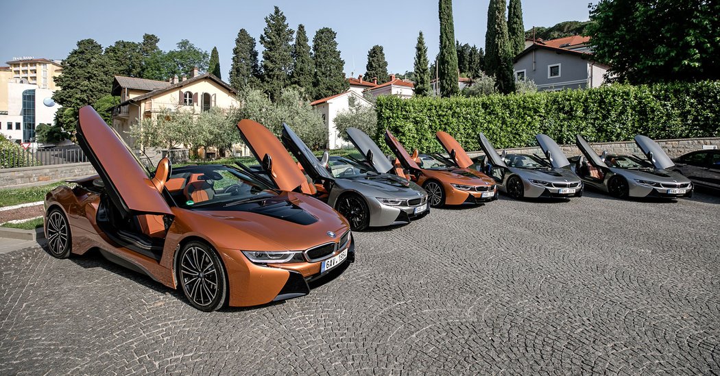 BMW i8 Roadster