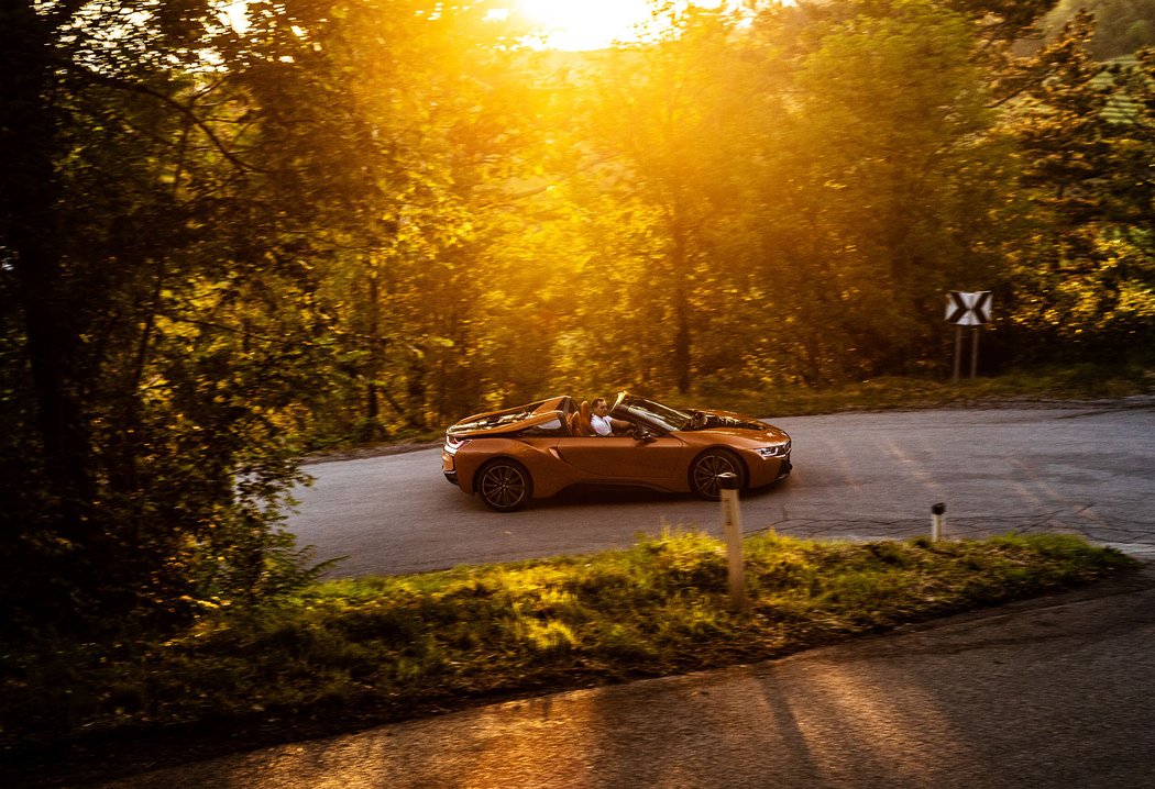 BMW i8 Roadster