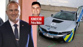 Hradní protokolář Vladimír Kruliš a půjčené BMW i8 v policejních barvách v komentáři Petra Holce
