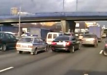 Video: Policejní Lada Samara vs. ministerské BMW řady 7