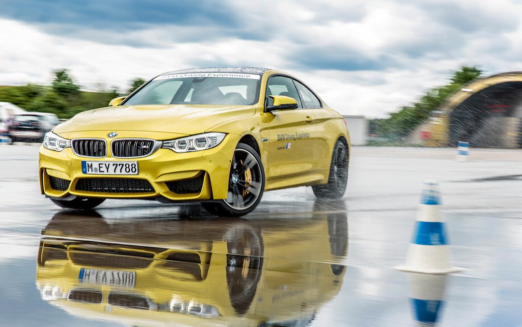 BMW M Driving Experience