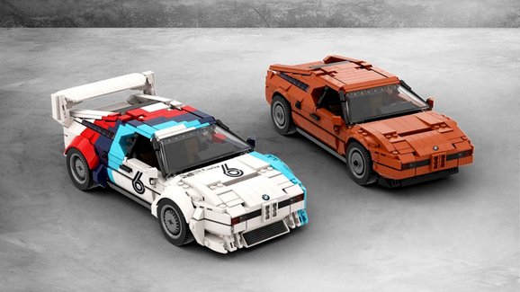 Pomůžete proměnit BMW M1 ve stavebnici Lego? 