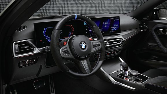 Proč se za manuál v BMW M2 připlácí? Neradostnou odpověď prozradil šéf BMW M