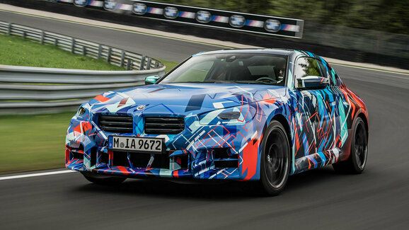 Nové BMW M2 v obří maskované galerii: Prohlédněte si auto, které zakončí významnou éru