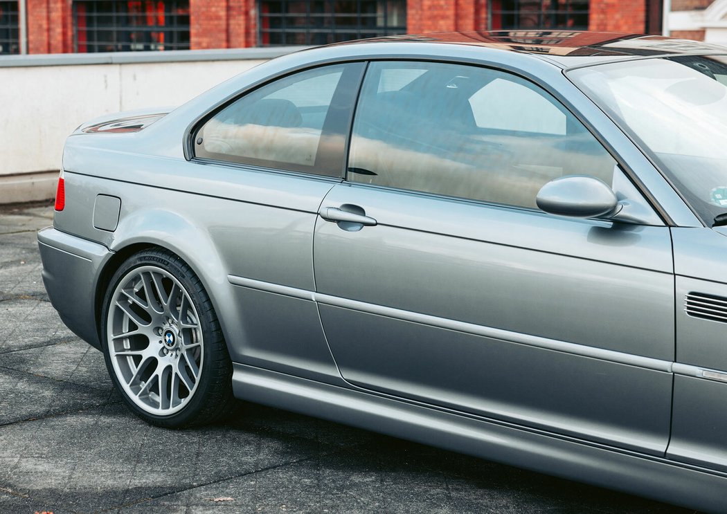 BMW M3 CSL (2003)