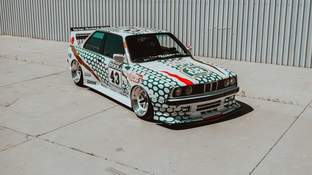 BMW M3 E30 Tic Tac