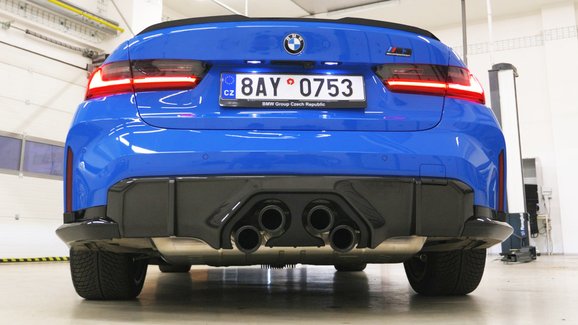 Video: BMW M3 a instalace příplatkových dílů za 322.000 Kč. Mrkněte s námi do zákulisí