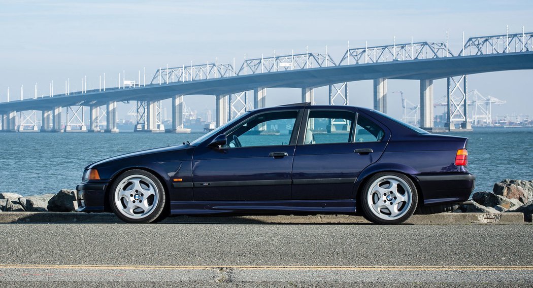 BMW M3 Sedan (1994)