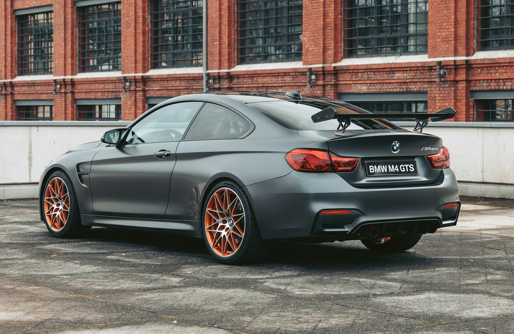 BMW M4 GTS (2016)