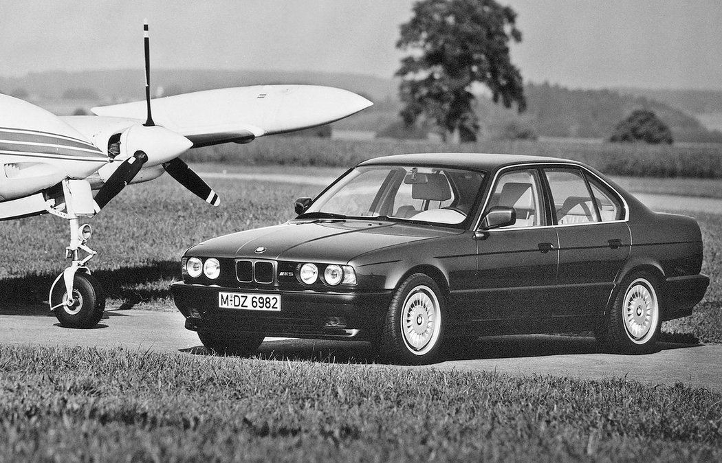 BMW M5 E34 (1988-1992)