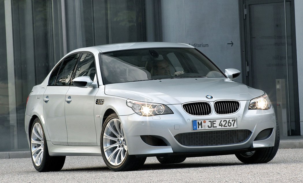 BMW M5 E60 (2004-2009)