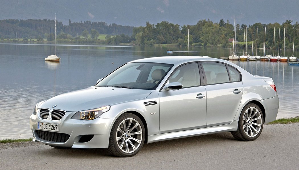 BMW M5 E60 (2004-2009)