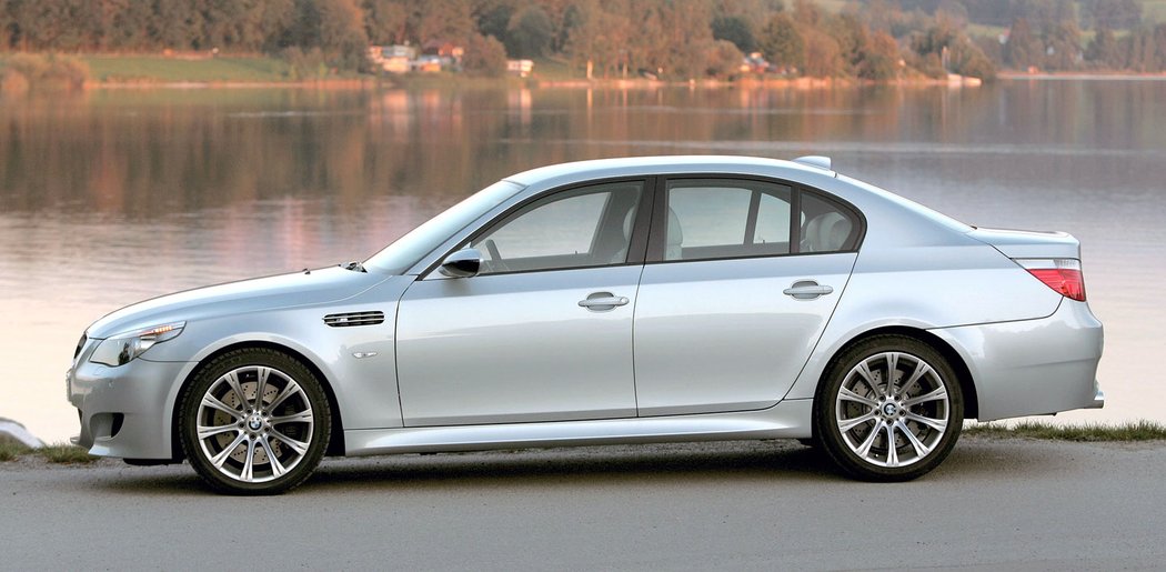 BMW M5 E60 (2004-2009)