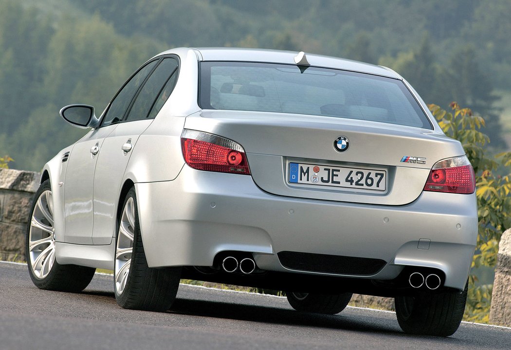 BMW M5 E60 (2004-2009)
