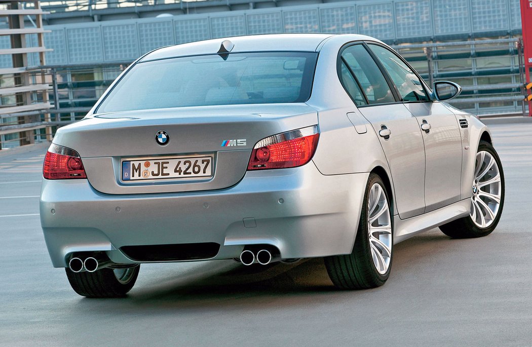 BMW M5 E60 (2004-2009)