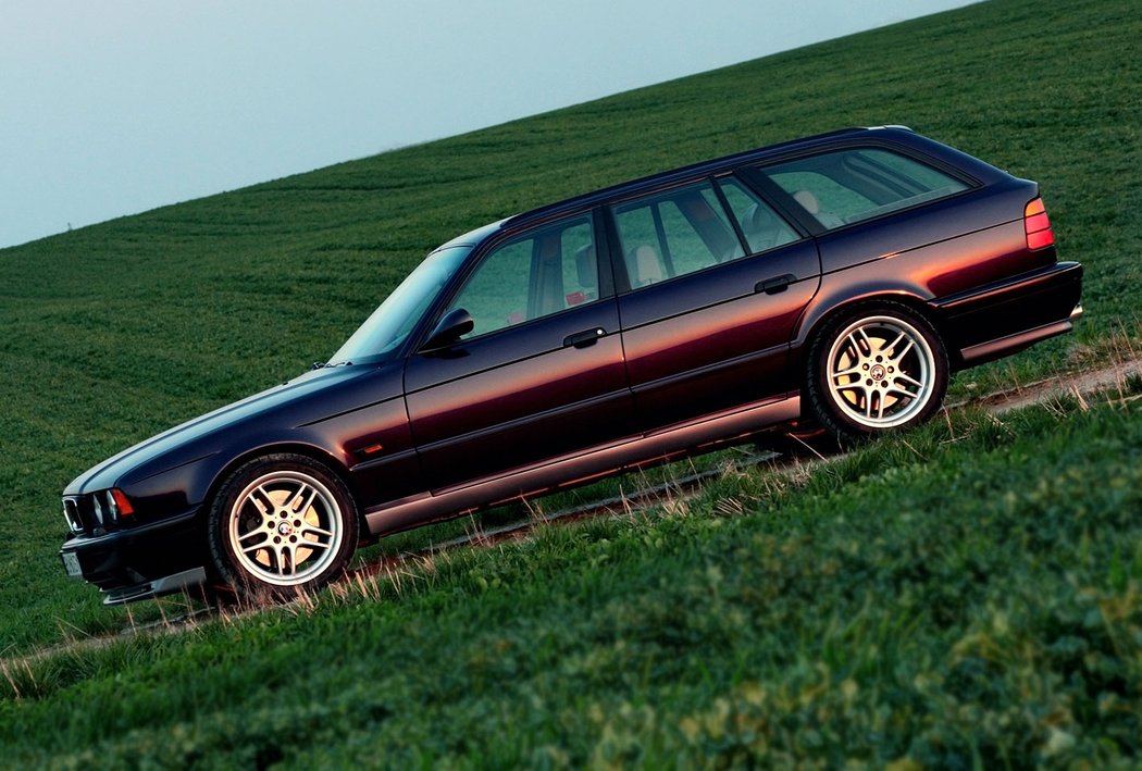 BMW M5 Touring E34 (1992)