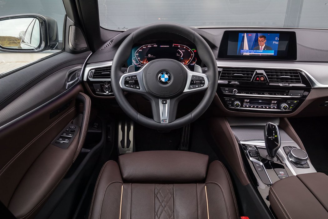 BMW M550i xDrive