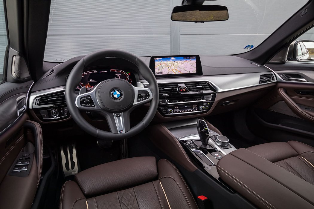 BMW M550i xDrive