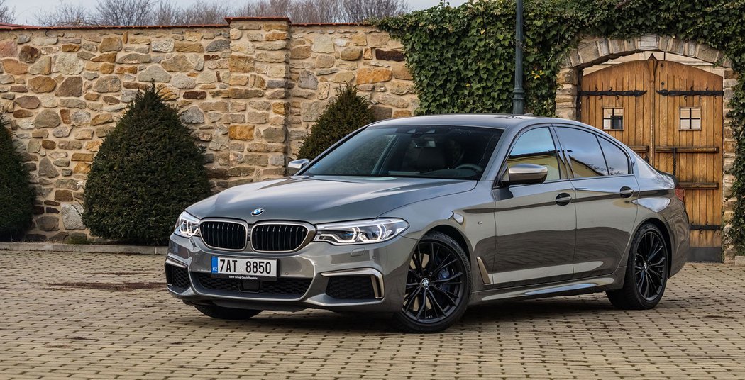 BMW M550i xDrive