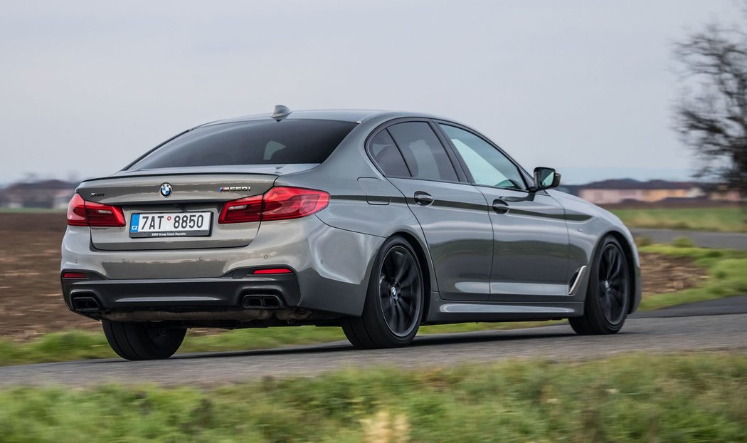 BMW M550i xDrive