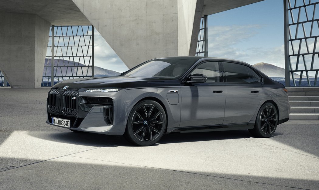 BMW M760e xDrive