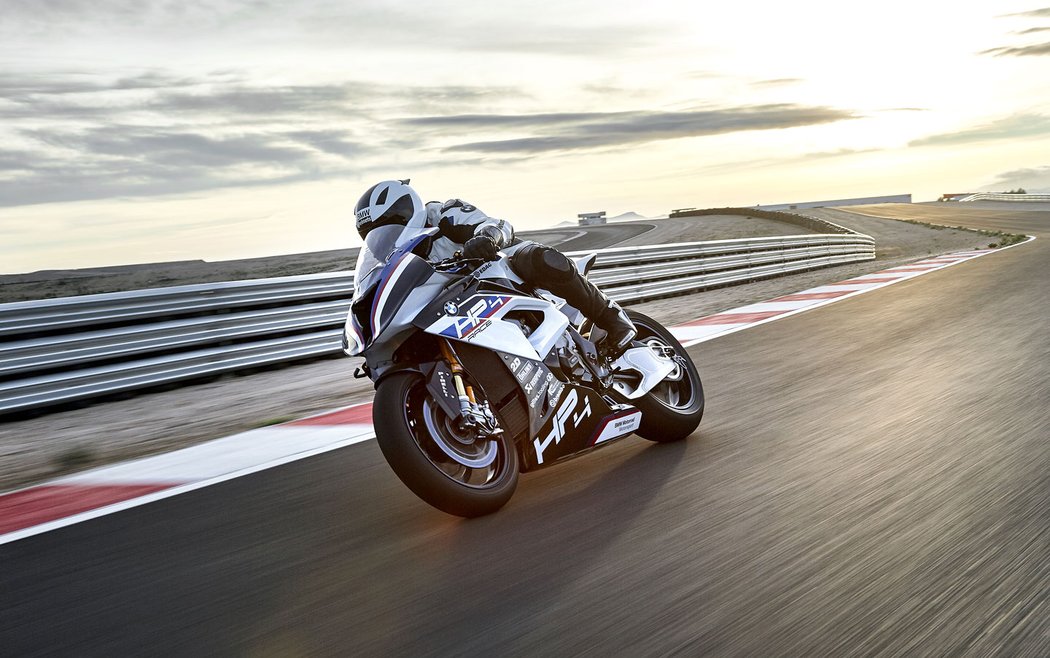 BMW HP4 RACE