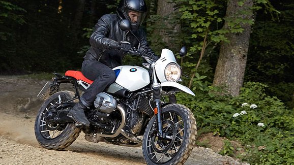 BMW R nineT Urban G/S je poctou klasice z roku 1980 (+video)