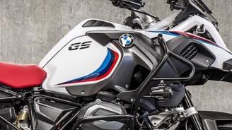 BMW Motorrad slaví 100 let edicí Iconic 100. Vznikne 4x100 kusů