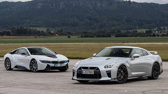 TEST BMW i8 vs. Nissan GT-R – Odcházení a&nbsp;budoucnost. Řidičská?