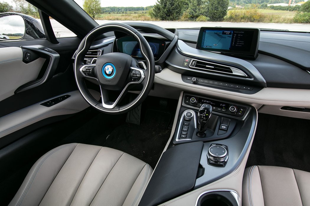 BMW i8