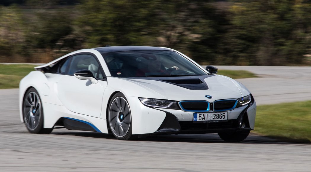 BMW i8