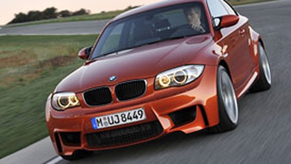 BMW 1 M Coupé: Silnější, rychlejší, lehčí než M3 E46