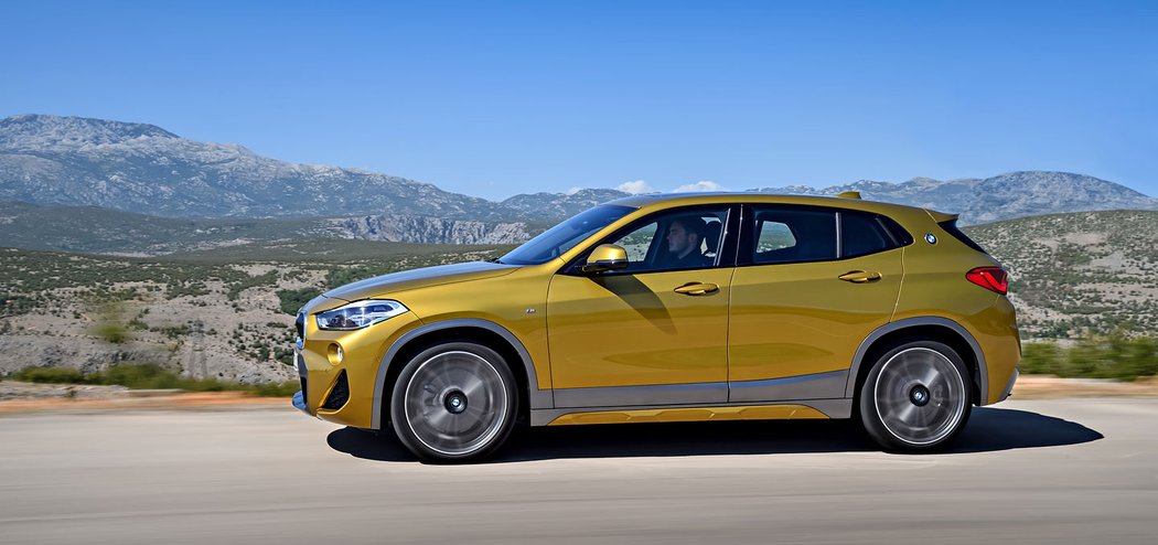 BMW X2