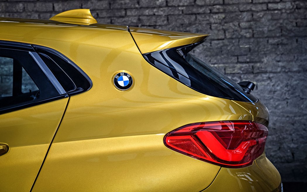 BMW X2