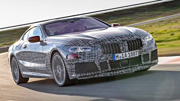 Nové BMW řady 8 se poodhaluje. Podívejte se na záběry z jeho testování!