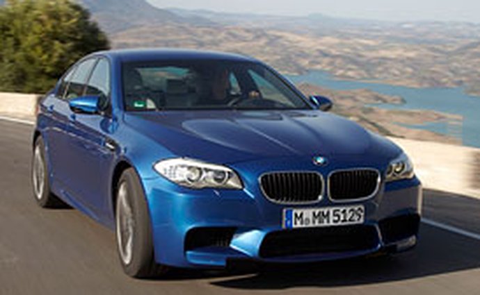 Video: BMW M5 – Supersedan a zvuk jeho osmiválce
