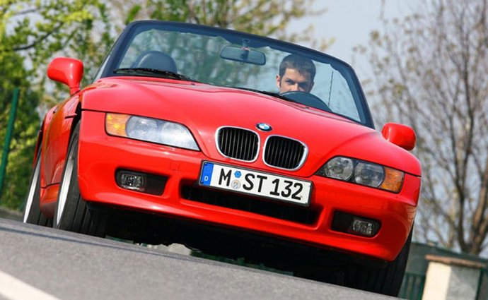 Malý roadster BMW Z2 bude tříválec a předokolka!
