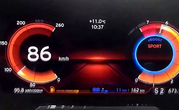 Video: Takhle rychle akceleruje tříválcové BMW i8 z 0 na 130 km/h