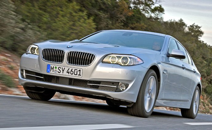 Příští BMW řady 5 dostane tříválec, M5 verzi s xDrive
