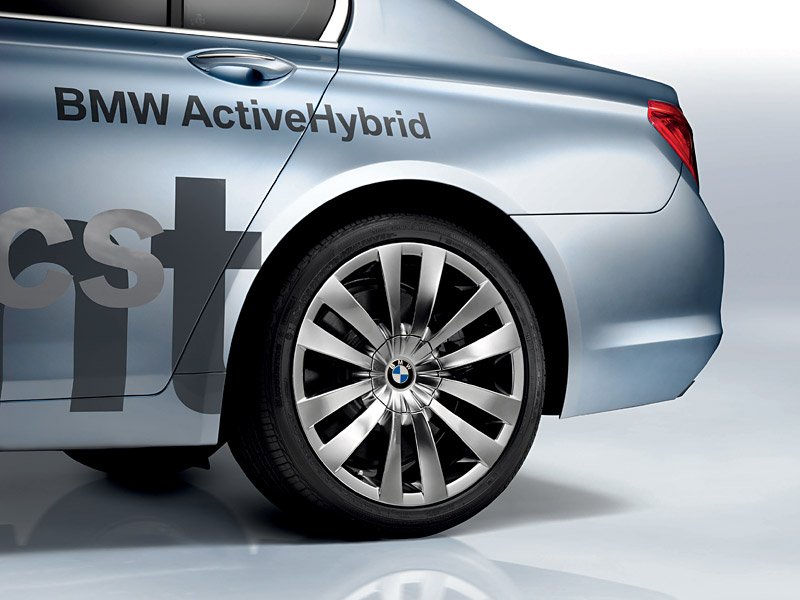 7 ActiveHybrid