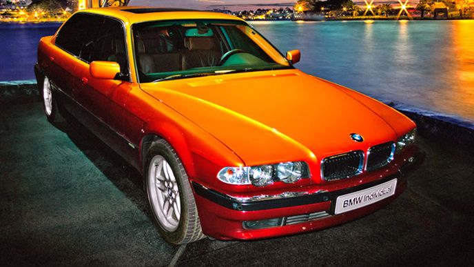 Znáte tahle exkluzivní BMW řady 7? Navrhnul je slavný Karl Lagerfeld Znáte tahle exkluzivní BMW řady 7? Navrhnul je slavný Karl Lagerfeld