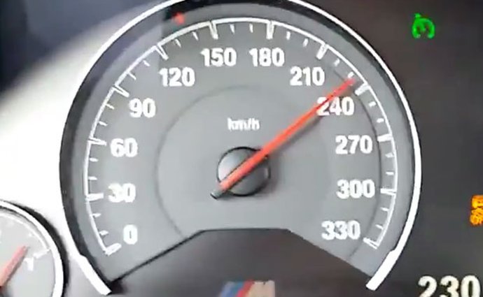 Video: Zrychlení BMW M3 z 0 na 275 km/h