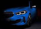 Nové BMW 1 se začíná odhalovat: Ukazuje světlo i digitální přístrojový štít