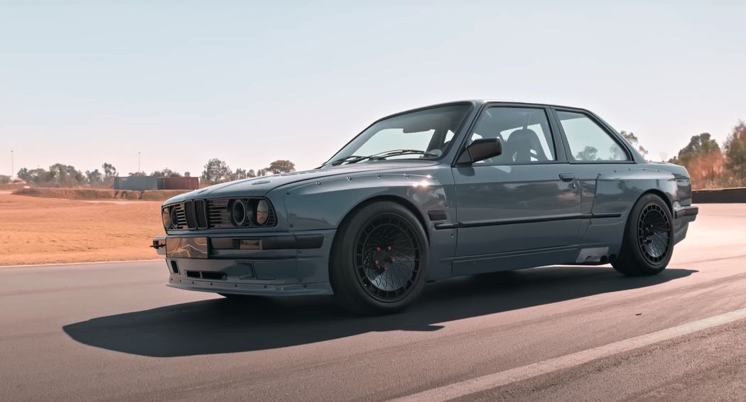 BMW 3 E30 V8 Widebody