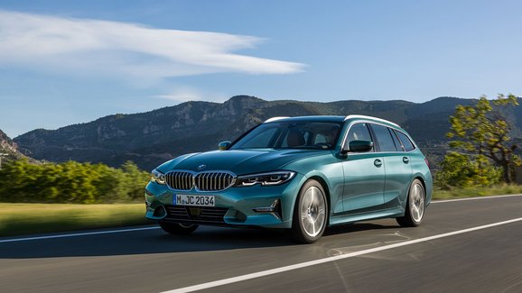 Nové BMW 3 Touring konečně oficiálně: Vyrostlo a nabízí šestiválcovou verzi M340i xDrive